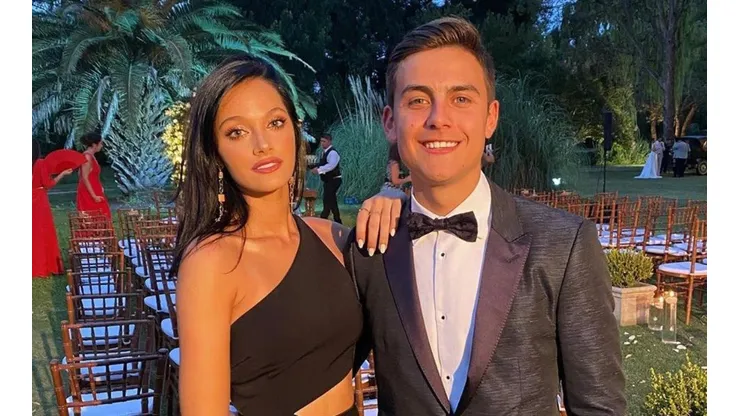 Foto de Dybala junto a Oriana.