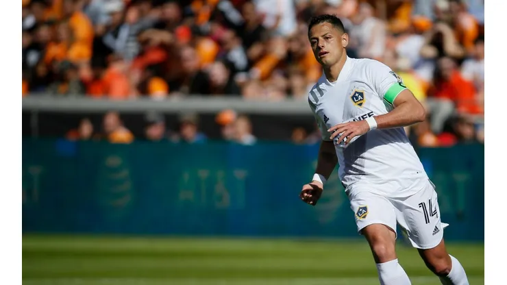 En Futbol Picante se dividieron por las declaraciones de Chicharito.