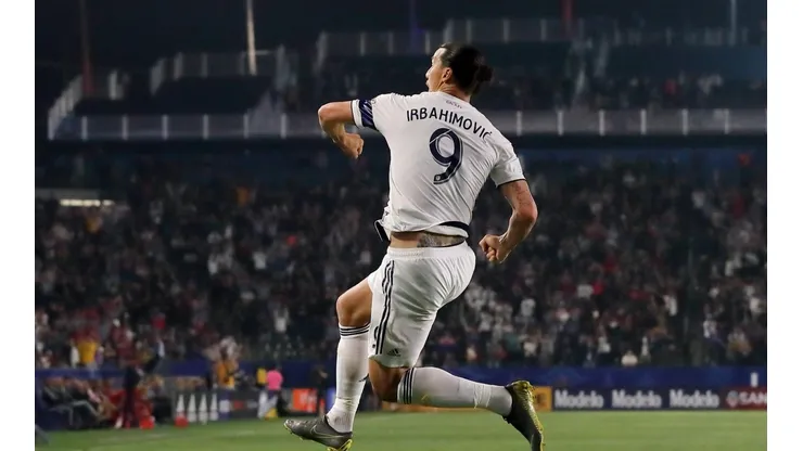 ¿Mensaje para Chicharito? "Va a ser muy difícil reemplazar lo que generaba Zlatan"