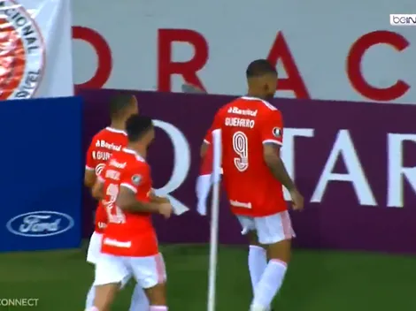 Guerrero metió doblete en solo cinco minutos en la Copa Libertadores