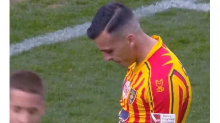 Se marcó un gol en contra, insultó a la virgen y lo sancionaron por blasfemar