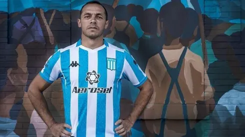 Chelo Díaz presentó la nueva camiseta de Racing con una cargada para los de Independiente