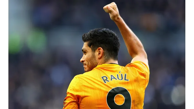 El gol de Jiménez que puso a los aficionados del Wolves a cantar