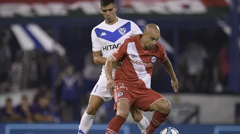 Con Centu de asistidor, Vélez venció 2 a 0 a Argentinos