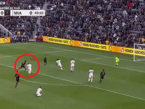 Vela vio adelantado a Robles y marcó un golazo de vaselina