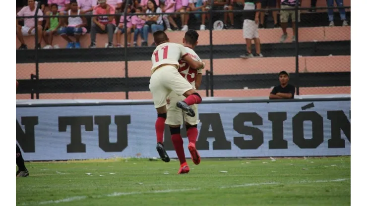Dos Santos marcó el 1-1 trransitorio.