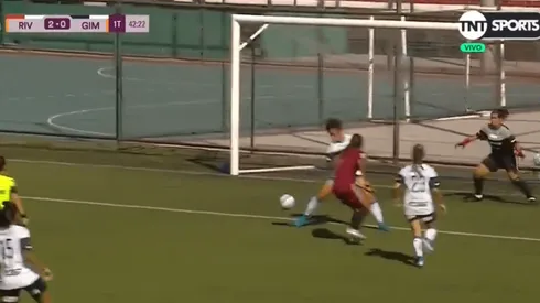 Un Cavegol: exquisita definición de taco de Lourdes Lezcano para River