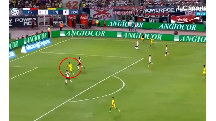 Foto de Lucero, jugador de Defensa.