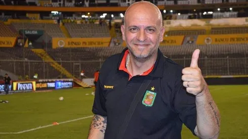 Gabriel Cosenza en Deportivo Cuenca.