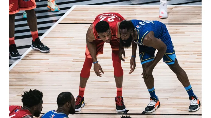 No se quedó callado: Giannis le respondió a Harden