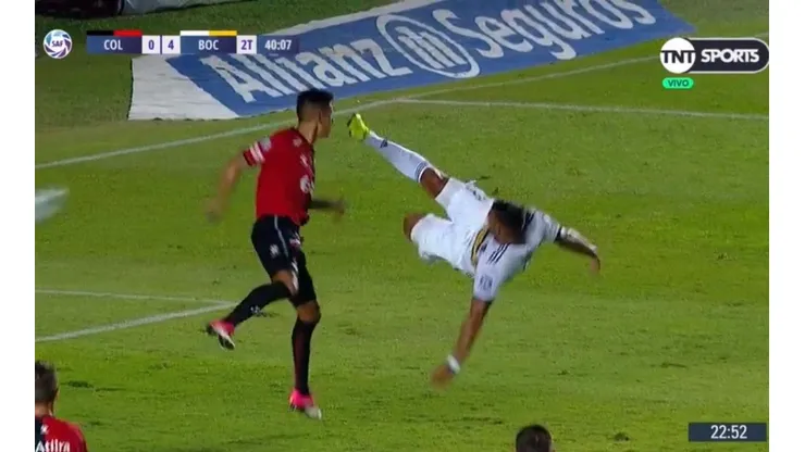 A Wanchope le cayó el espíritu de Ibrahimovic y clavó un golazo de tijera