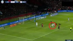 El tanto de Tevez para el 3-0 de Boca.