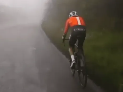 Asombroso: así entrena Egan Bernal bajo la niebla en Colombia