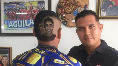 Así es el corte de pelo con Matías Pisano de protagonista.