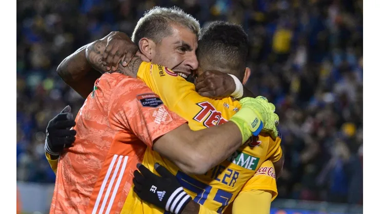 Nahuel Guzmán anotó un gol que va a ser recordado por toda la afición de Tigres.