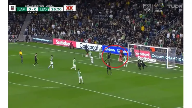El gol de Vela no podía faltar y le puso suspenso a la serie