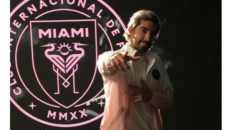 Rodolfo Pizarro, más que un futbolista