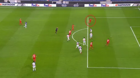 Al límite: Alario esquivó el offside de milagro y puso el primero para Bayer Leverkusen