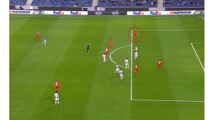 Al límite: Alario esquivó el offside de milagro y puso el primero para Bayer Leverkusen