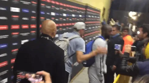 Nahuel Guzmán trolleó a un jugador de Alianza