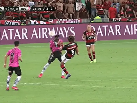 Willian Arao vio la roja por una patada criminal a Caicedo