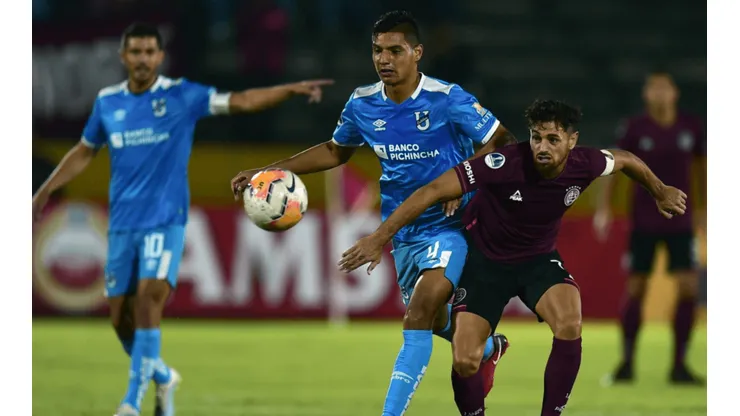 Lanus perdió en Ecuador, pero por el global sigue en la Sudamericana