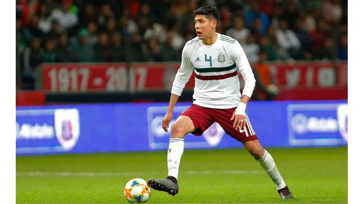 Edson Álvarez en la lista preliminar.