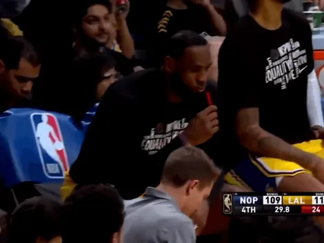 Está loco: LeBron le robó su trago a un fanático en pleno partido