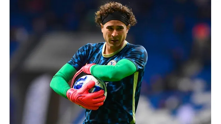 Adrián Chávez elogió a Memo Ochoa.