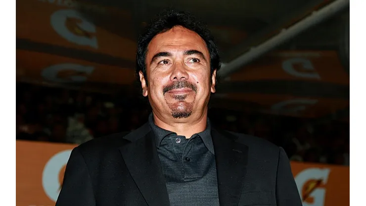 Hugo Sánchez recomendó a Hirving contactar a Ancelotti