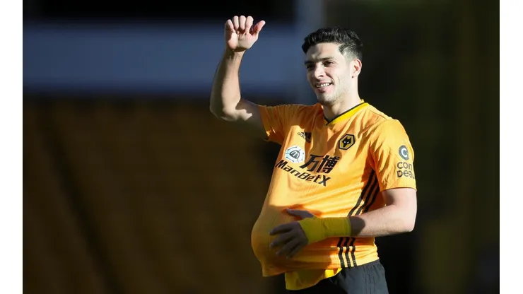 Raúl Jiménez es muy querido en Wolverhampton.