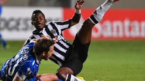 'Juanito' Cazares en un partido de Atlético Mineiro.