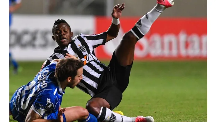 'Juanito' Cazares en un partido de Atlético Mineiro.