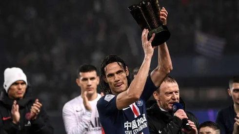 Cavani, sobre su decisión de continuar en el PSG: "Me alegro de haberme quedado"