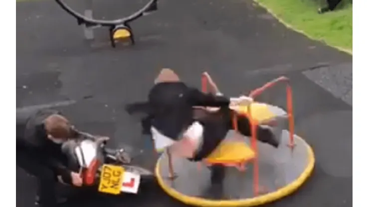 Video viral: el falso Ron Weasley salió volando en este juego diabólico