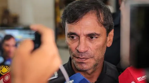 Fabián Bustos, entrenador de Barcelona.