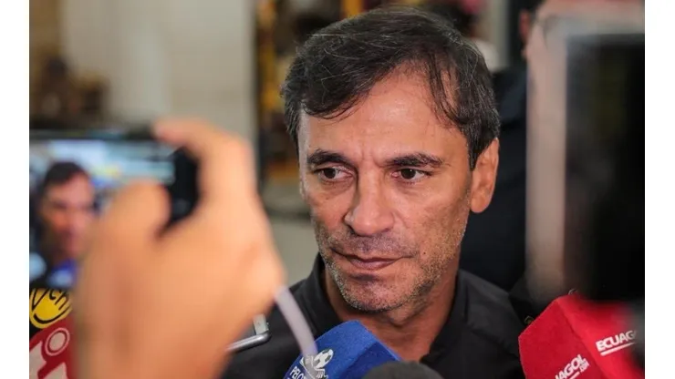 Fabián Bustos, entrenador de Barcelona.