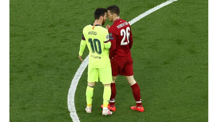 Robertson recordó con vergüenza su pelea con Messi: "Me arrepiento"