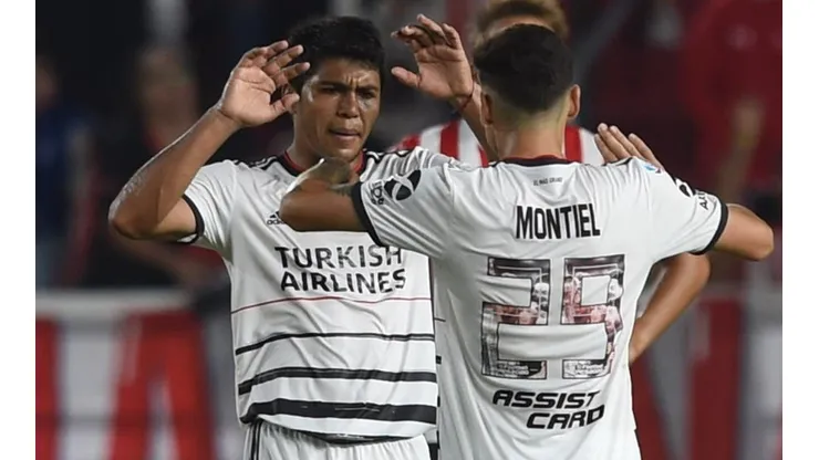 River eligió a Rojas una vez más como figura del equipo, pero los hinchas se acordaron de Boca