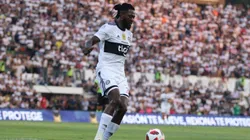 Adebayor debutó con Olimpia, no marcó pero nos dejó los mejores memes del día