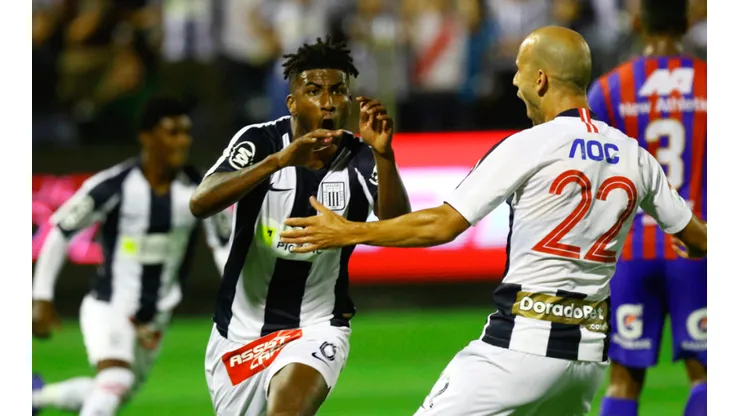 Carlos Ascues llegó a Alianza Lima para este 2020.
