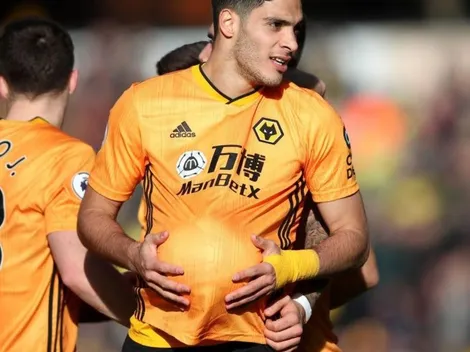 Raúl Jiménez dedicó gol a su heredero y hundió al Norwich