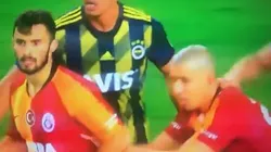 Qué locos que están los compañeros de Falcao: se empujan entre ellos