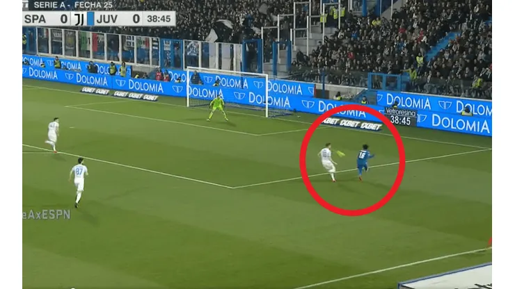 Como con la mano: así fue la magistral asistencia de Cuadrado