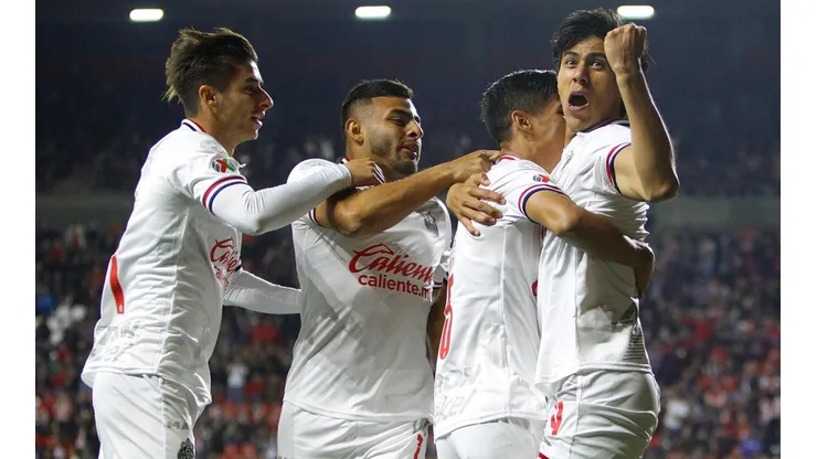 Chivas ganó y se acerca a la zona de Liguilla