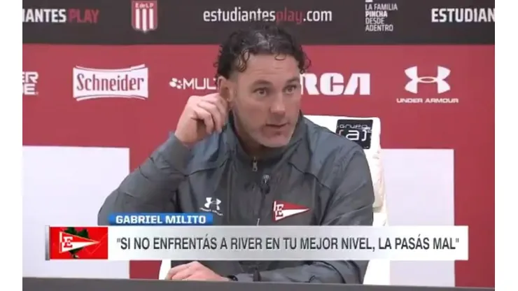 Gabriel Milito en conferencia de prensa.