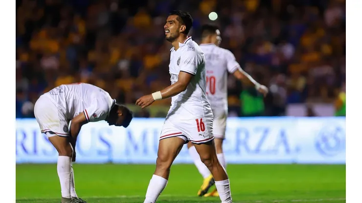 La respuesta de los aficionados de Chivas a Miguel Ponce tras su agresión a un fan