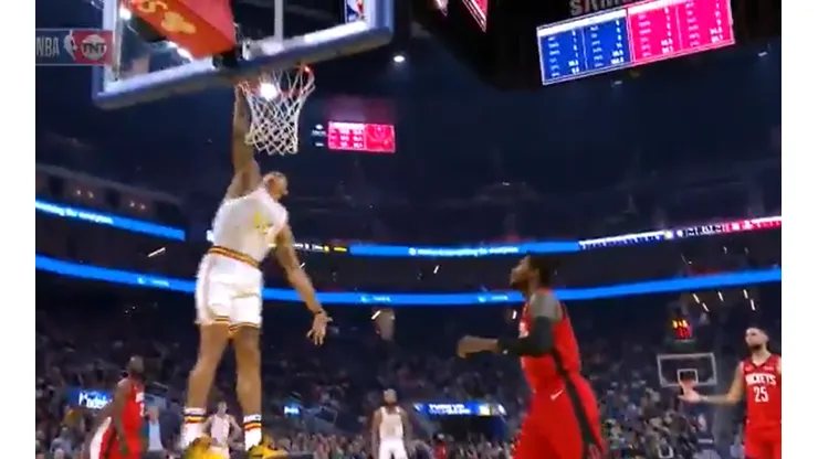 ¡Llegó! La primera volcada de Toscano en la NBA