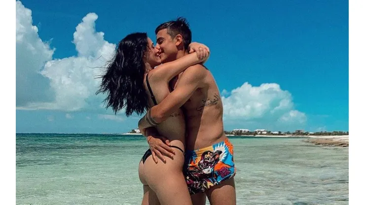 Foto de Oriana Sabatini con Paulo Dybala.