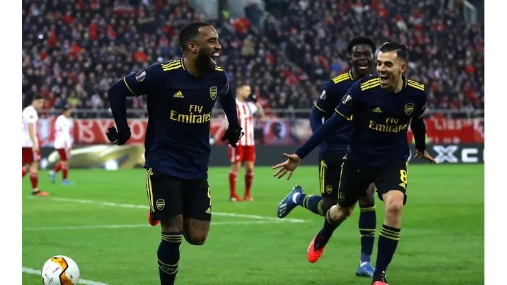 Nueve sin perder: Arsenal logró un triunfo de oro en su visita al Olympiacos